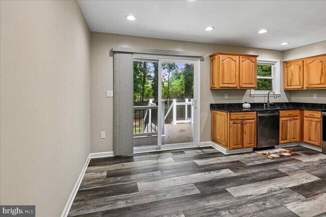 Building Photo - 7660 Turnbrook Dr