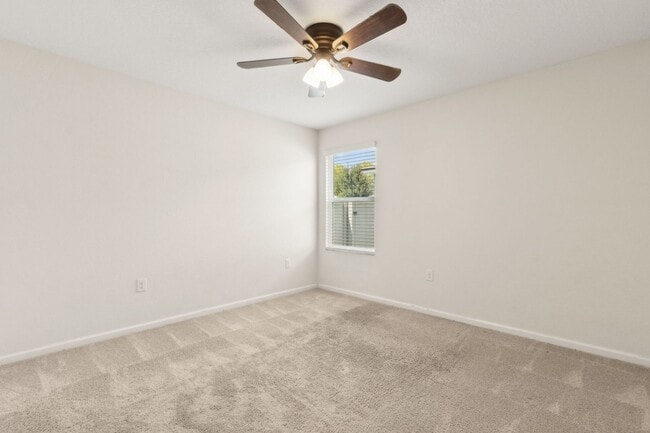 Building Photo - Charming 3-Bedroom Home in Nassau Crossing...