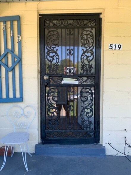 Building Photo - 519 Ave X