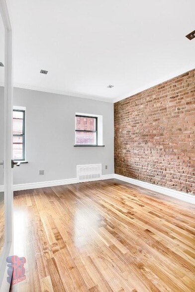 Building Photo - 939 Second Ave (49th & 50th), #2