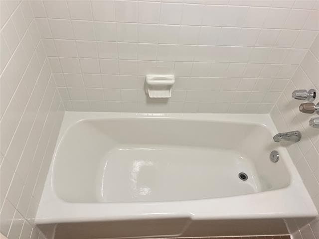 Building Photo - 504 E Ave J St