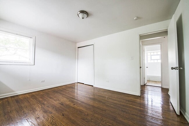 Building Photo - 14123 S Tracy