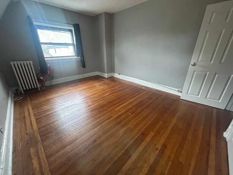 Building Photo - 3308 Hamilton St