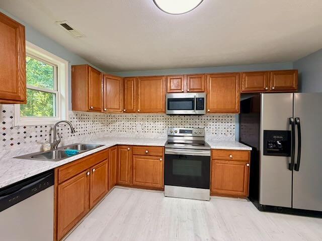 Building Photo - 9315 Castle Falls Cir