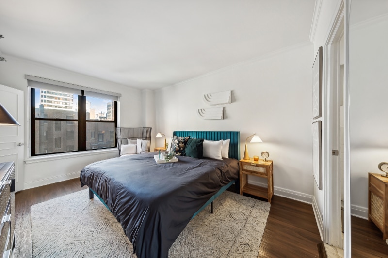 Building Photo - 228 E Chestnut St