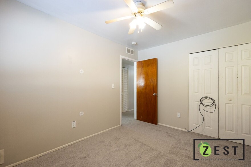 Building Photo - !!!! OPEN HOUSE SATURDAY MARCH 1ST 11-11:3...