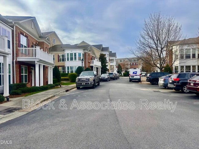 Building Photo - 10520 Sablewood Dr