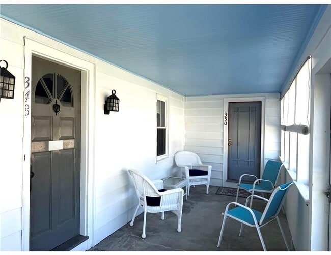 Building Photo - 348 Market St