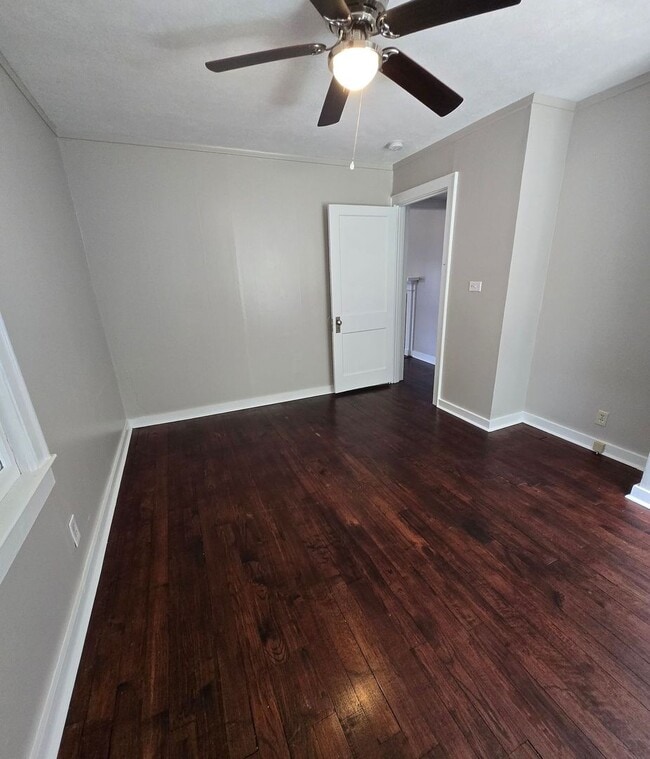 Building Photo - 817 Lockwood Ave