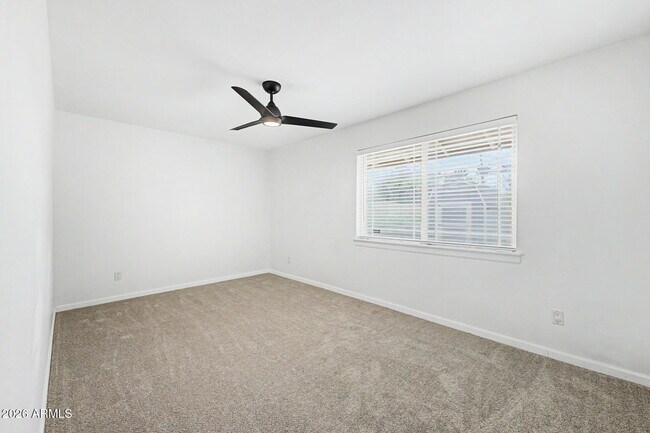 Building Photo - 6108 N 11th Ave