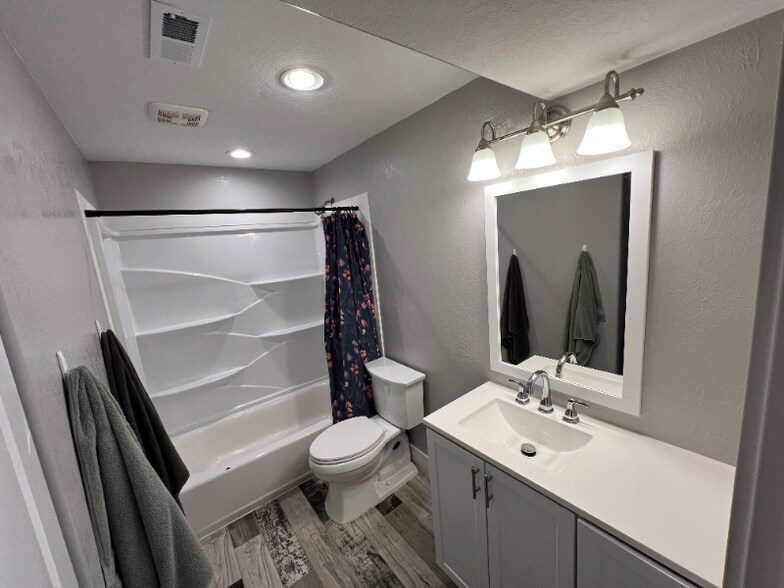 Building Photo - 7023 W Saw Timber Way