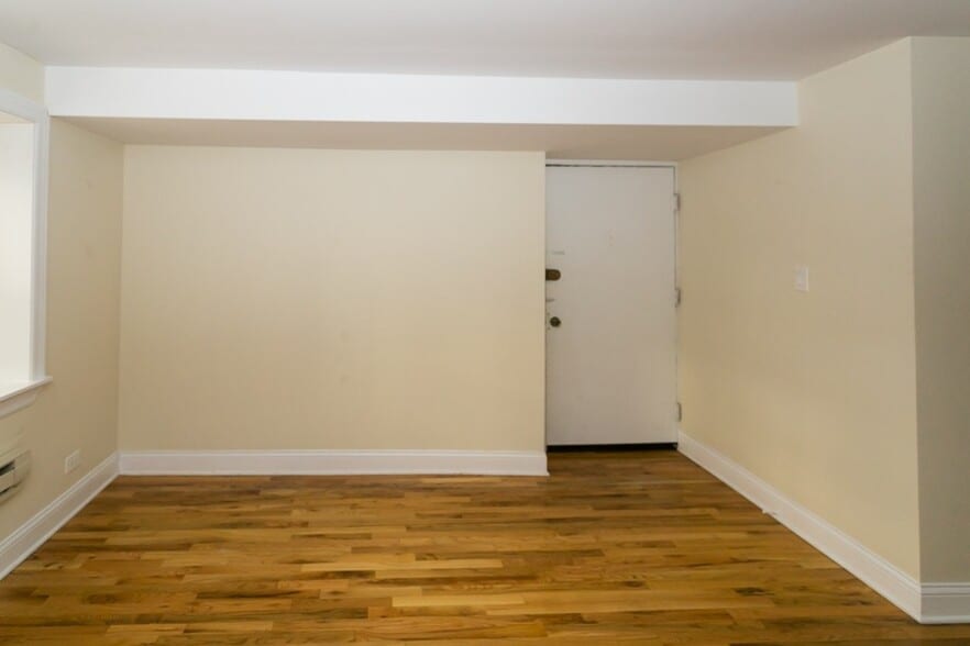 Building Photo - 1314 N Dearborn St