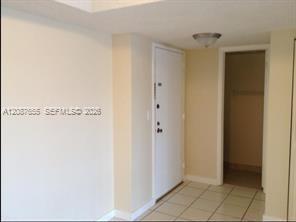 Building Photo - 3710 Inverrary Dr