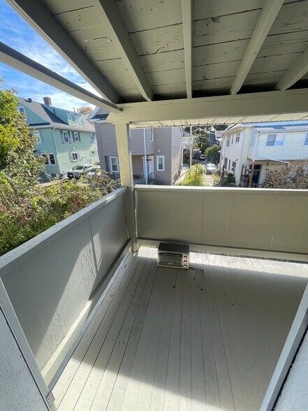 Porch - 44 Chetwynd Rd