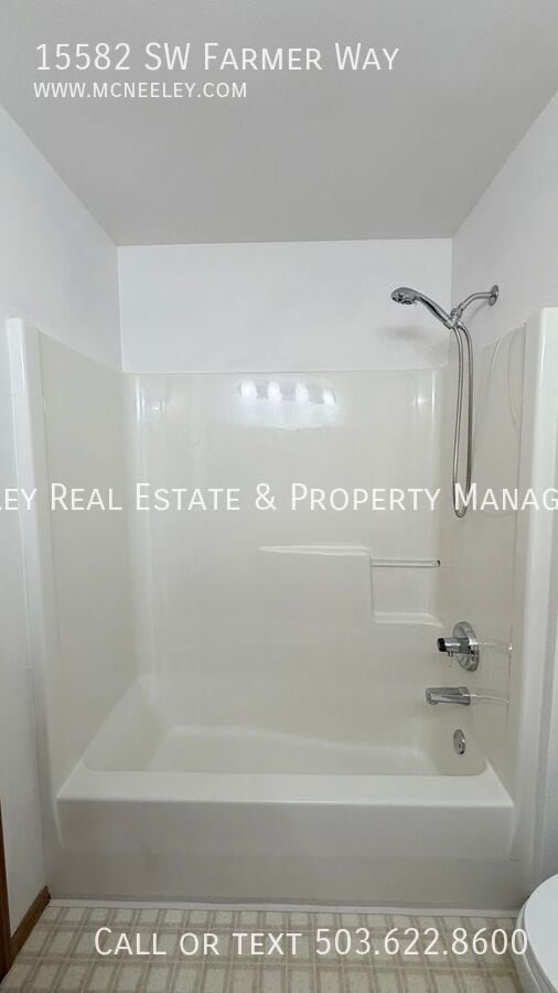 Building Photo - 15582 SW Farmer Way