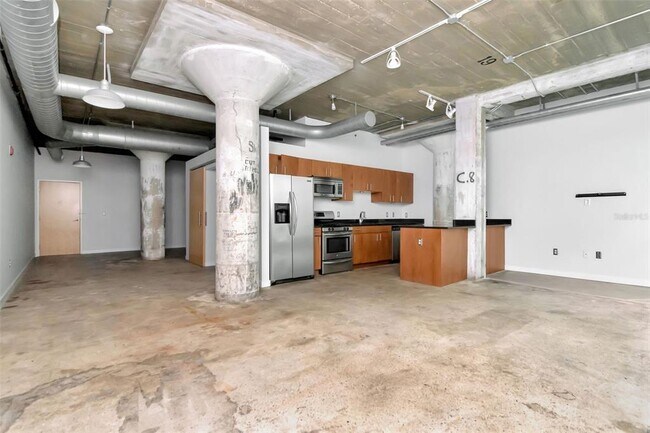 Building Photo - 101 N 12th St