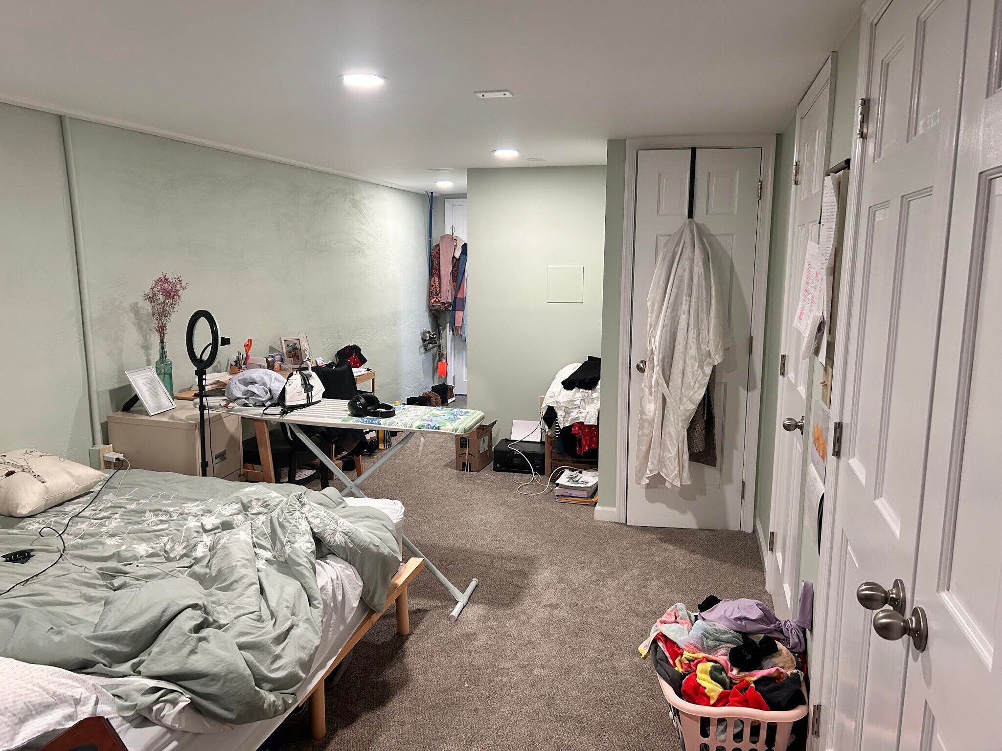 Building Photo - 1915 W Livingston St