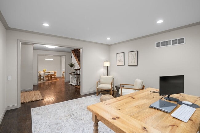 Building Photo - 12122 Royal Valley Dr