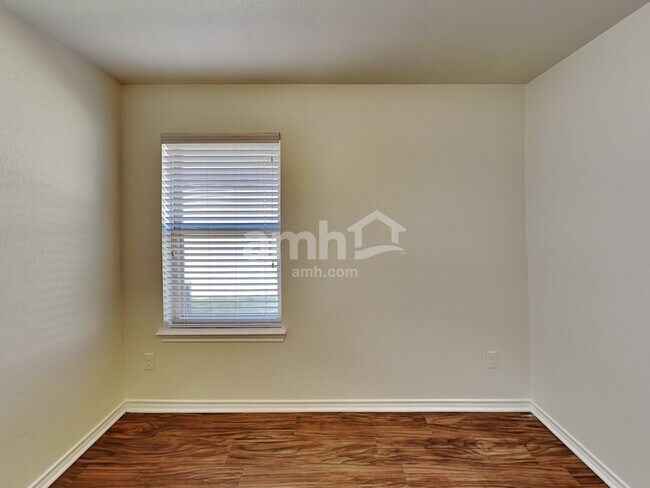 Building Photo - 416 Prescott Ln