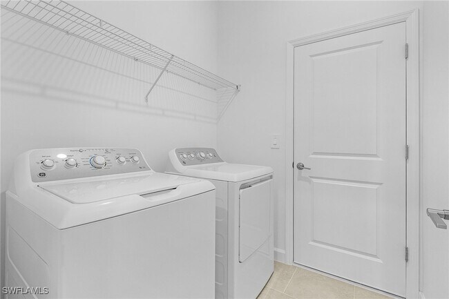 Building Photo - 19617 Hinkley Dr