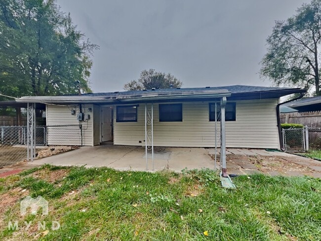 Building Photo - 4957 Betsy Dr