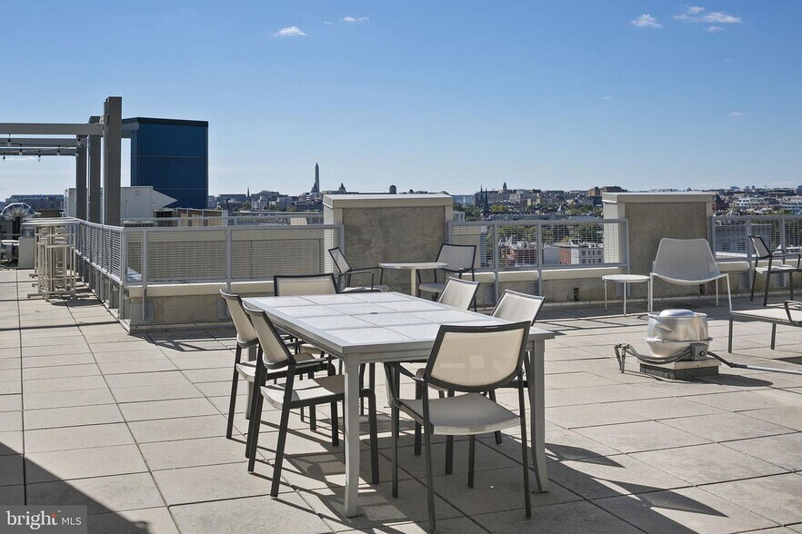 Building Photo - 929 Florida Ave NW