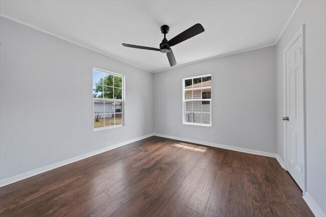 Building Photo - 4000 Ethel Ave