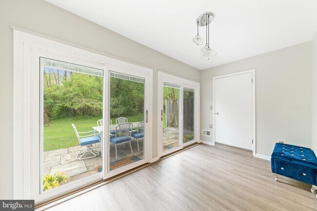 Building Photo - 41 Quince Ct