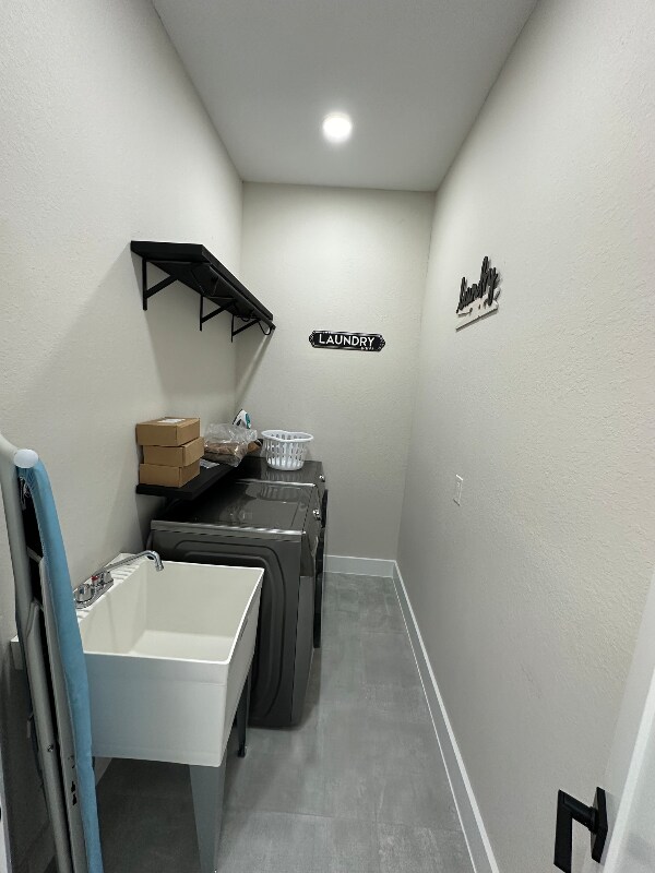 Building Photo - 4200 NW 39th Ln