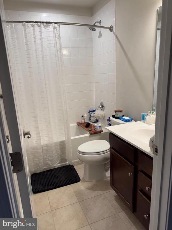 Building Photo - 9816 Cedarmass Cir