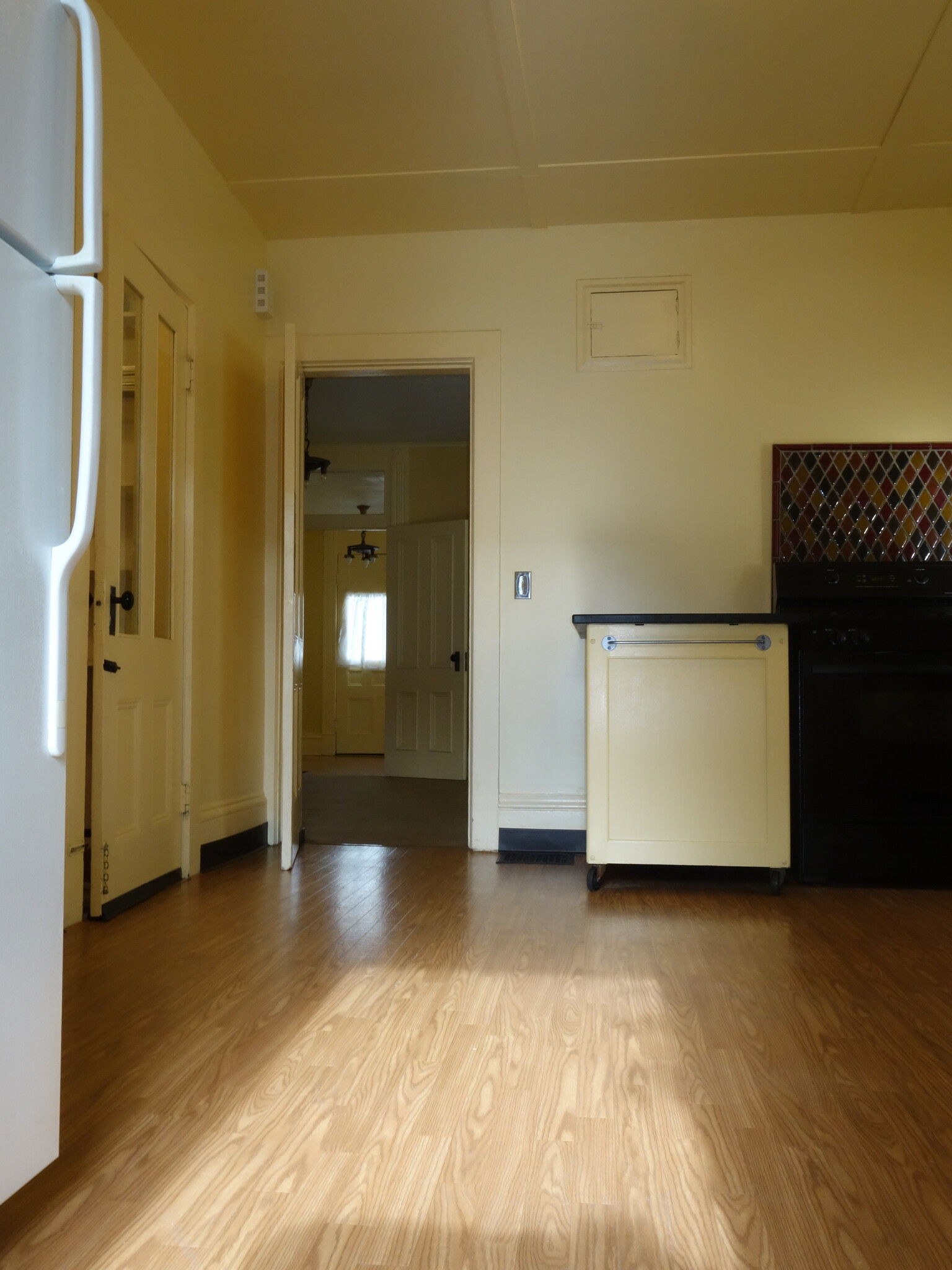 back—front - 30 NE Stanton St