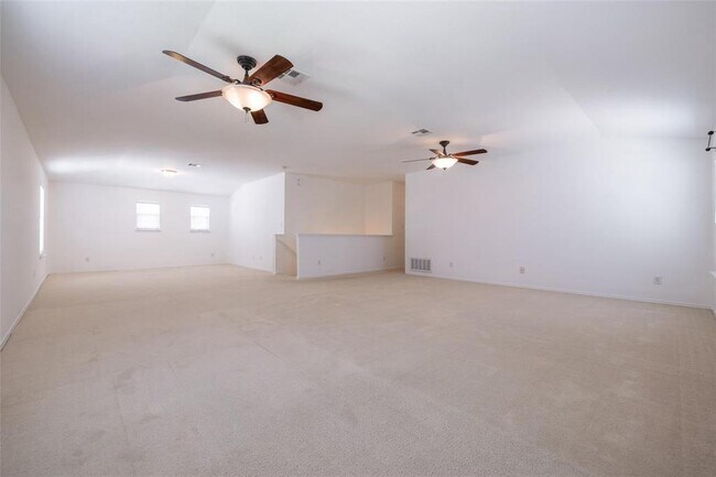 Building Photo - 521 Paladin Pl