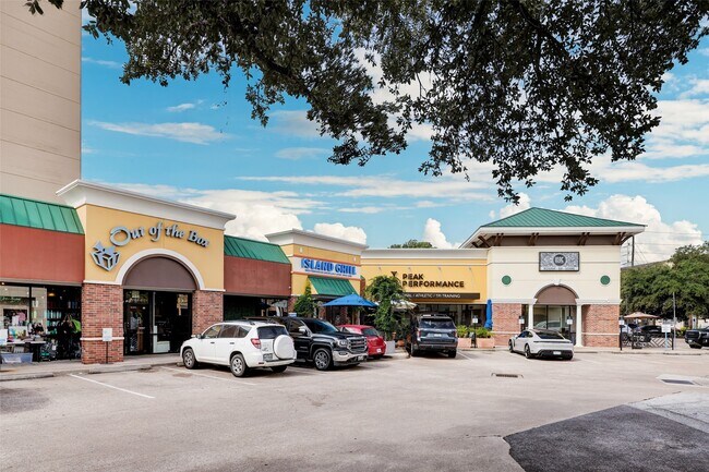 Building Photo - 661 Bering Dr