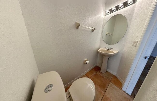 Building Photo - 4207 Via Piedra Cir