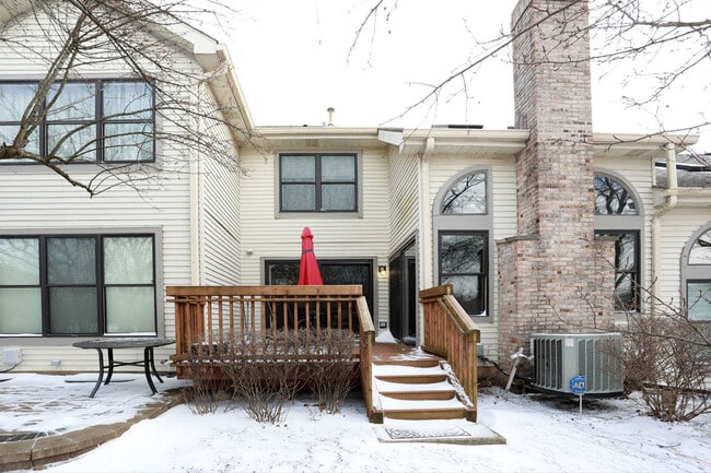 Building Photo - 966 N Auburn Woods Dr