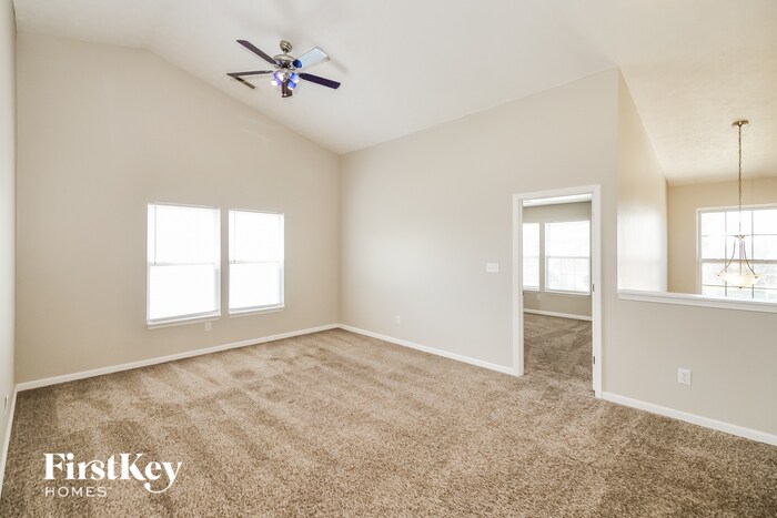 Building Photo - 5569 Bracken Dr
