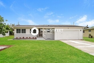 Building Photo - 3 Bedroom Pet-Friendly Home in Winter Park, FL with Main Street Renewal