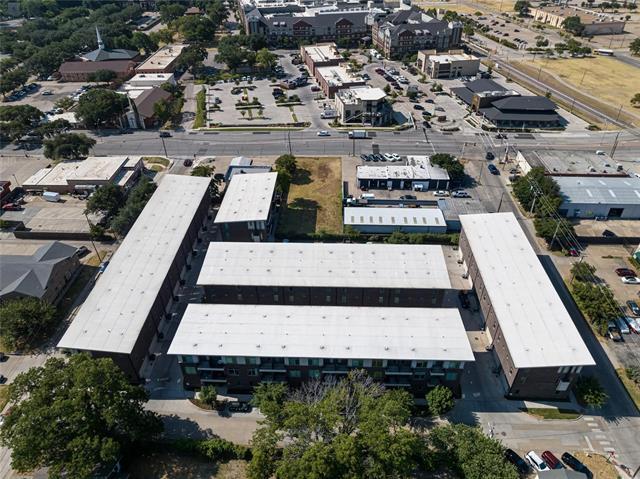 Building Photo - 13226 Bee St