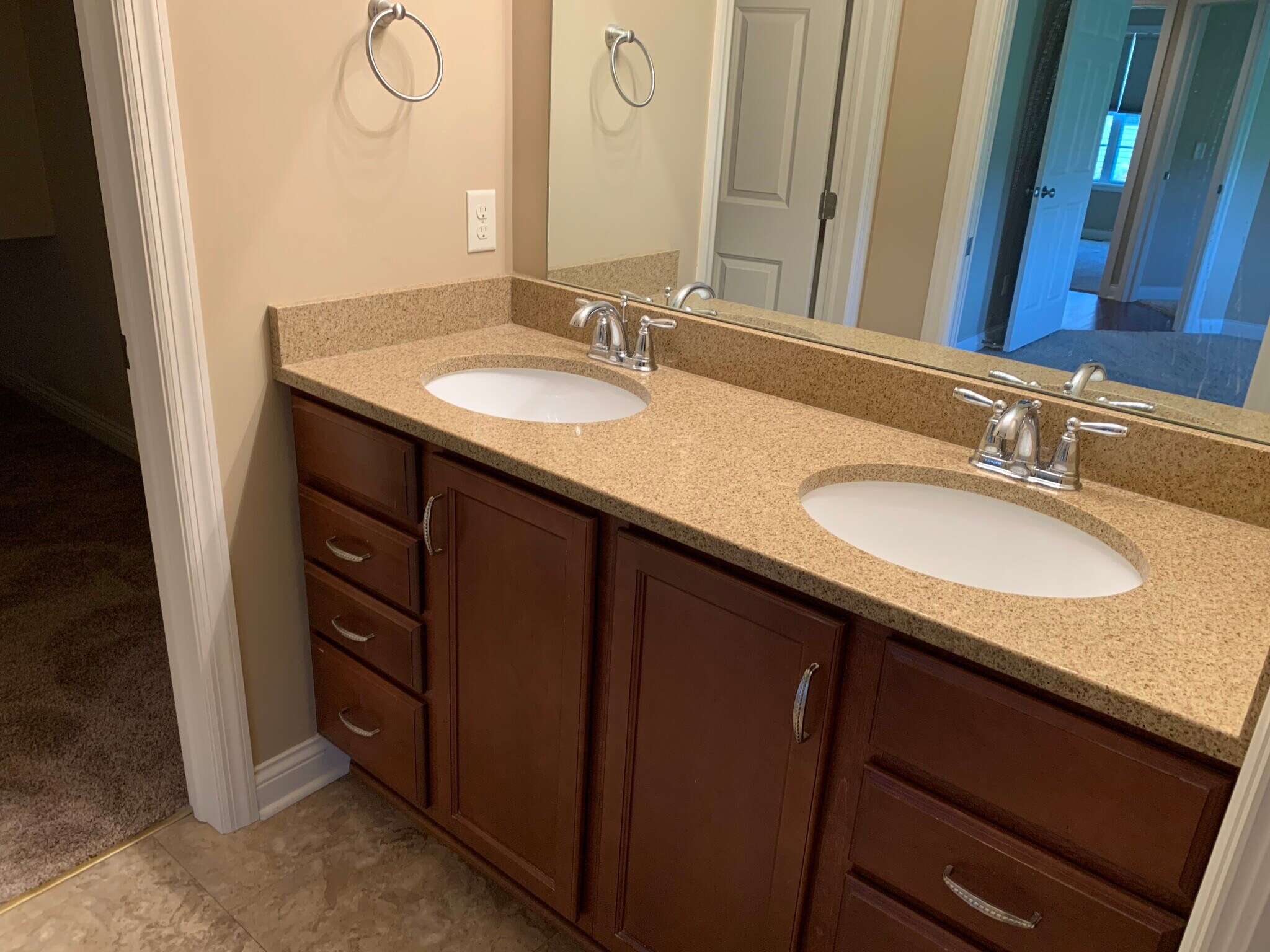 Building Photo - 2409 Wittenberg Ave SE