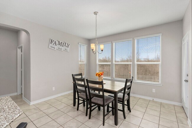 Building Photo - 2318 Themis Wy