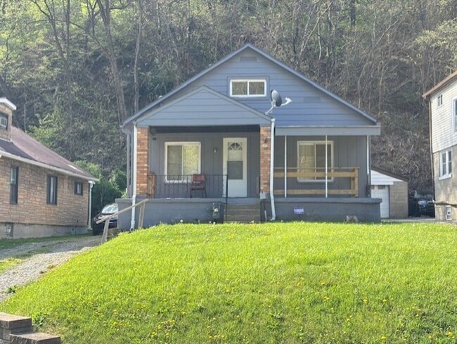 Primary Photo - Beautiful Home for Rent