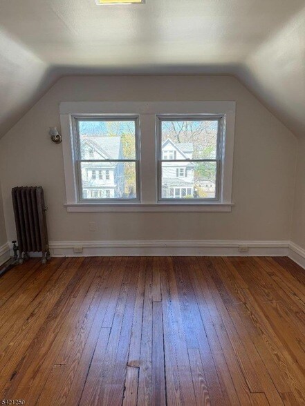 Building Photo - 33 Montclair Ave