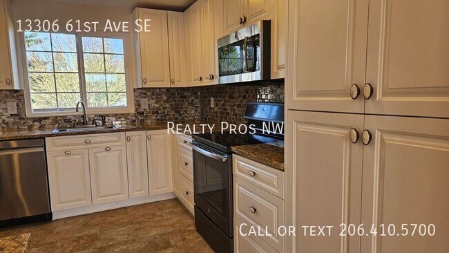 Building Photo - 13306 61st Ave SE