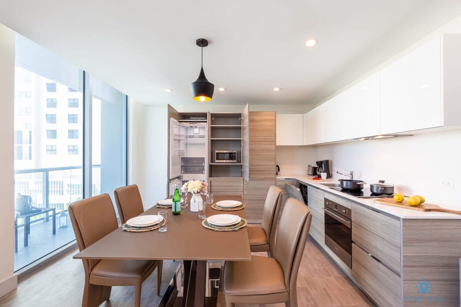 Building Photo - 777 N Ocean Dr