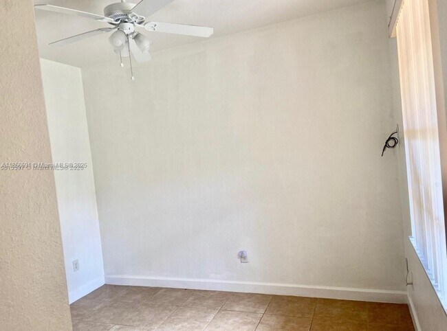 Building Photo - 8231 NW 127th Ln