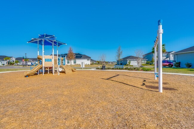 Building Photo - Luxurious Solar Powered 4 Bedroom, 3 Bath Waterfront Home with office & Upgrades Galore!