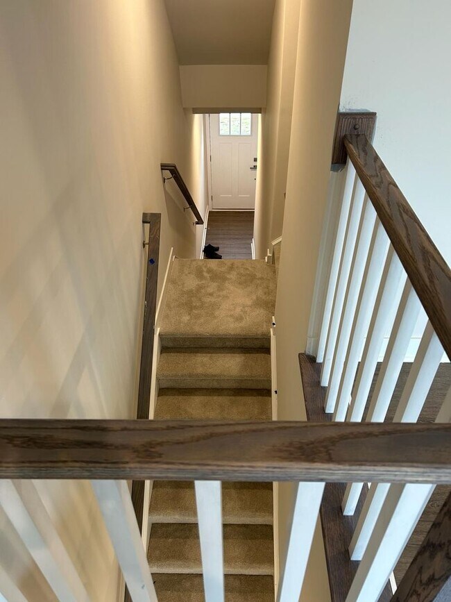 Building Photo - Three-Story Townhome