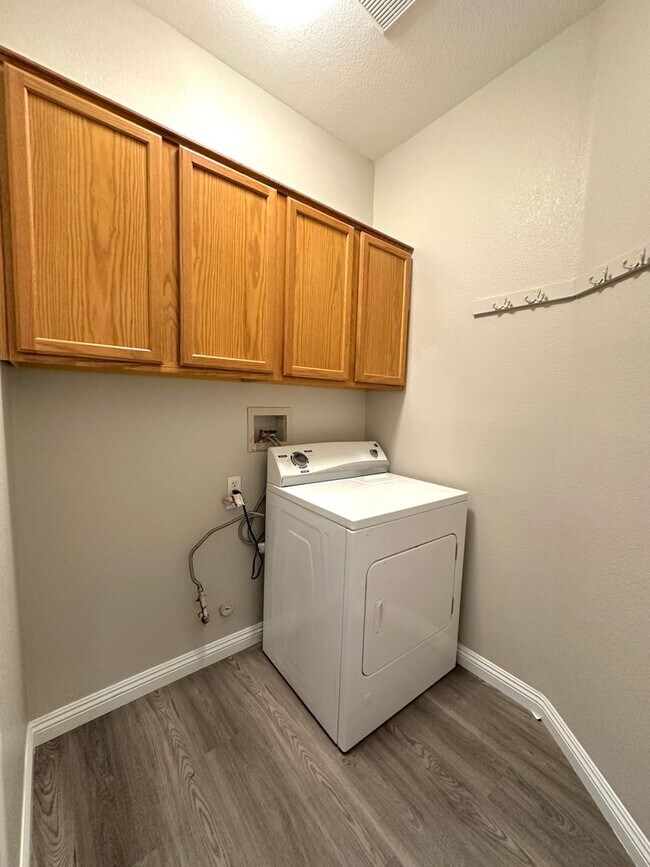 Building Photo - 9317 Hidden Harbor Ave