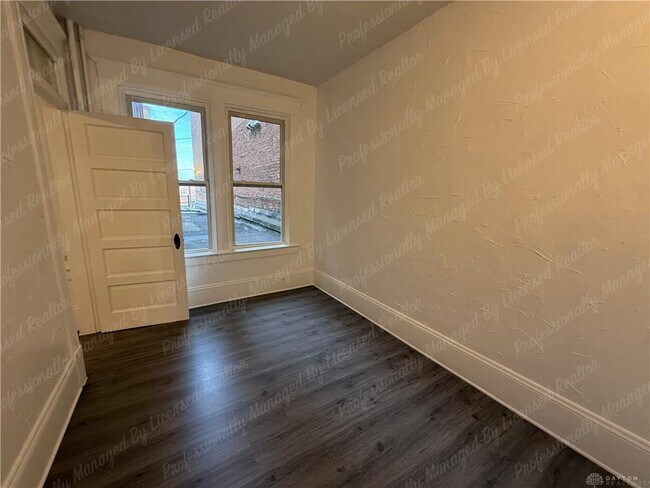 Building Photo - 44 W High St