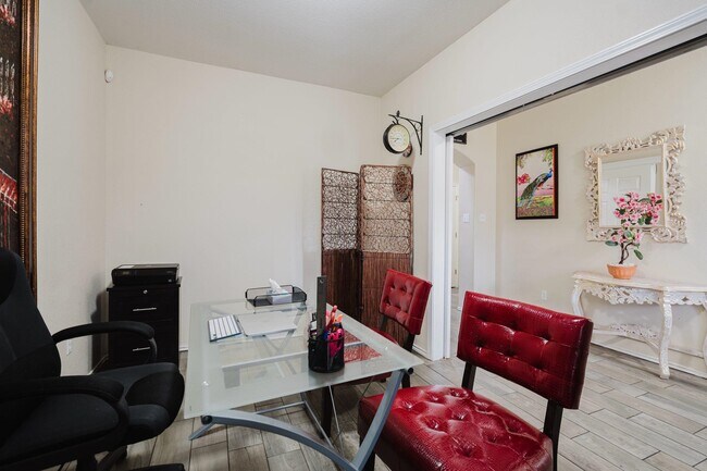 Building Photo - 13126 Ent Loop